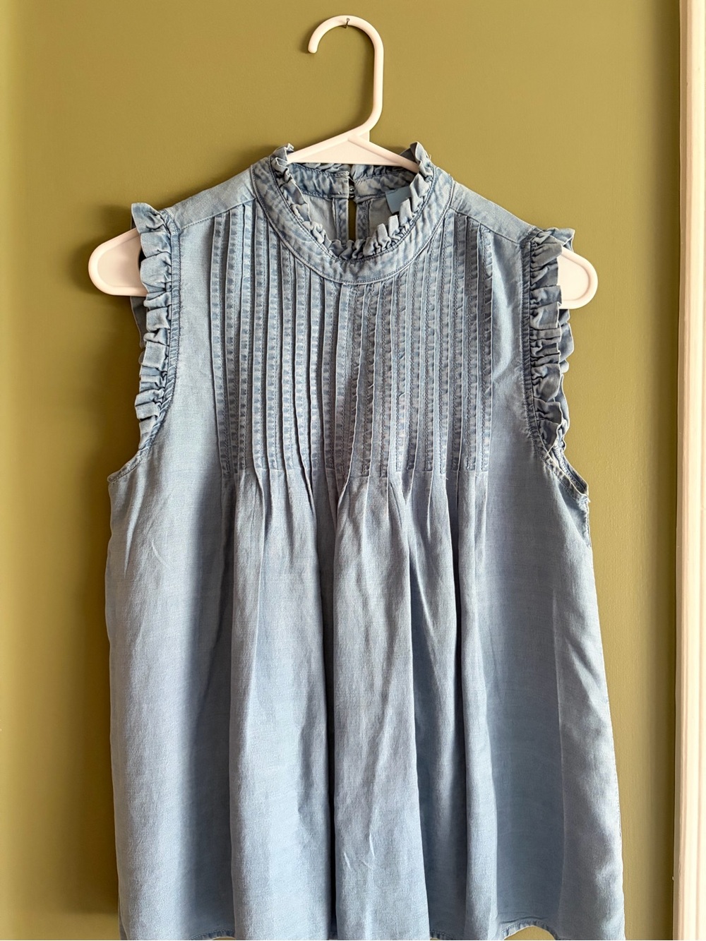 CeCe (Nordstrom)Sleeveless Ruffle Pintuck Top - Chambray Blue